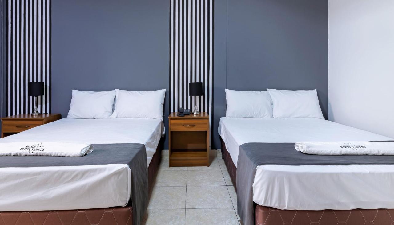 Hotel Taurus ピウラ エクステリア 写真